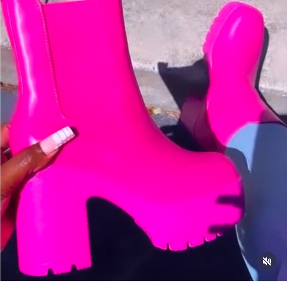 Hot Pink Boot - Picture 4 of 4